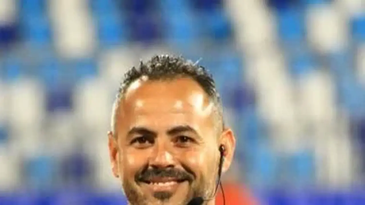 سامى هلهل يعلن الاعتزال النهائي للتحكيم ويكشف أسباب مشاكل أوسكار رويز وتأثيرها على أداء الفريق